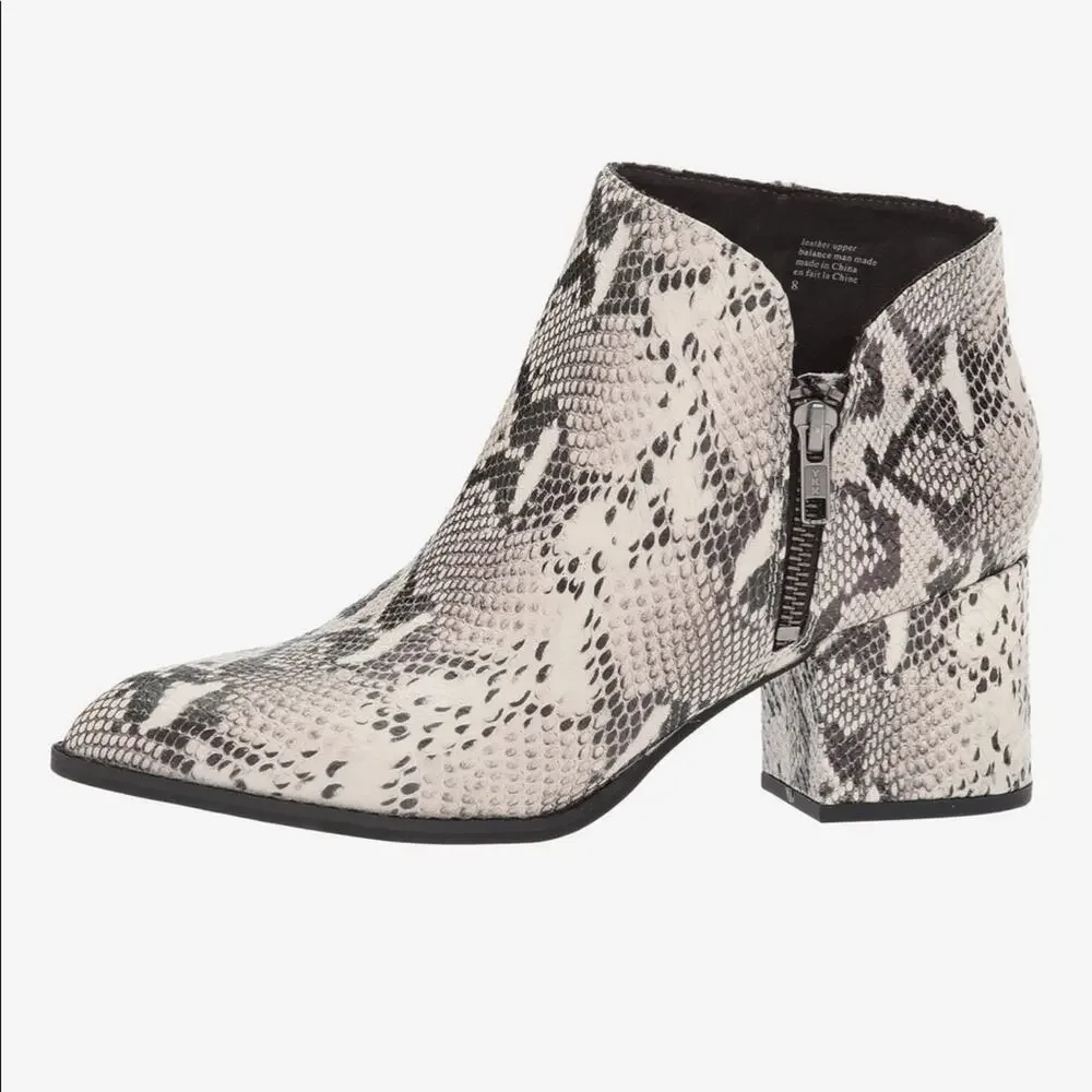 Seychelles chaparrals booties boots
